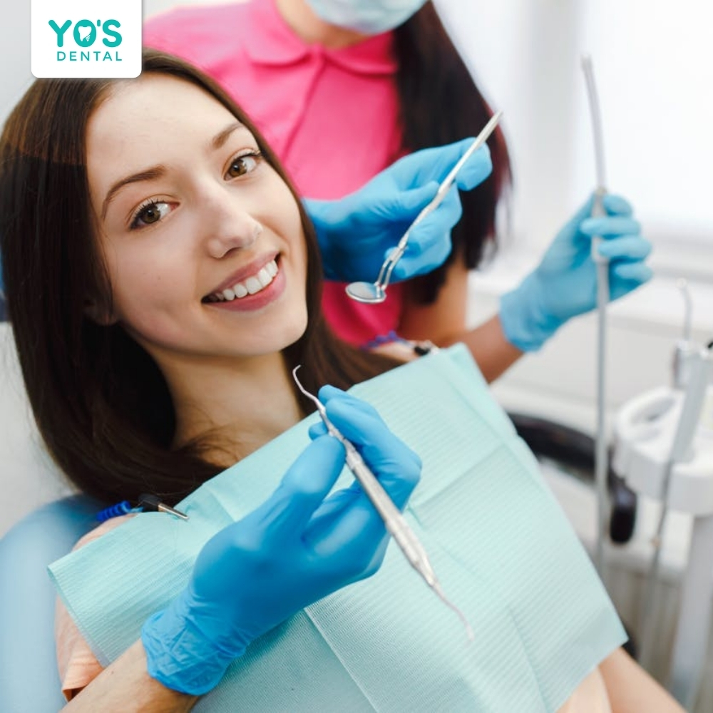 Lấy cao răng định kỳ giúp bạn duy trì nụ cười khỏe mạnh và tự tin