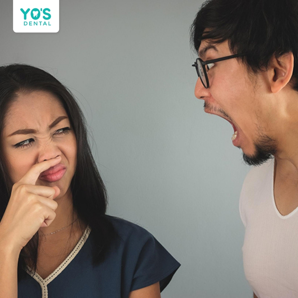 Răng chết tủy làm hơi thở có mùi khó chịu