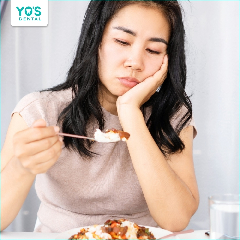 Mất răng có thể làm cho người bệnh ăn uống khó khăn